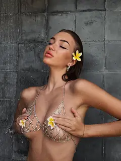 Айда эскорт в городе Дубай