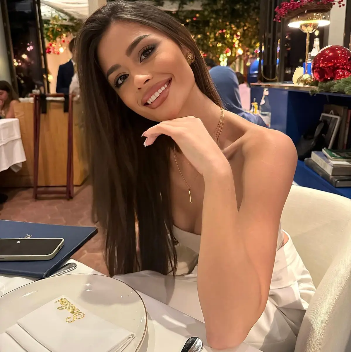 Лада эскорт в городе Дубай