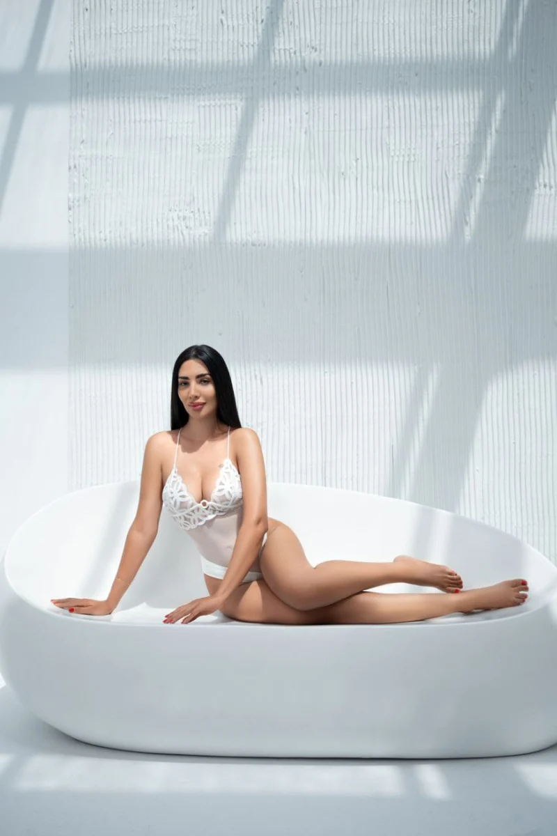 Ясна эскорт в городе Дубай